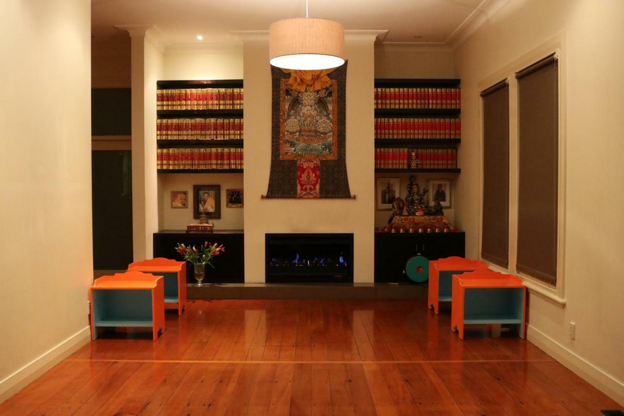 Nyima Tashi Buddhist Centre Оукланд Екстериор снимка